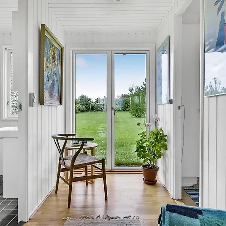 Holiday home 4 Bedroom Beautiful In